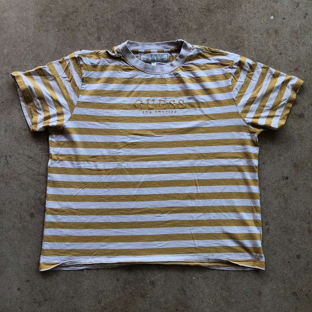 Guess T-shirt In size XL